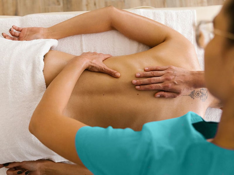 Các động tác trong massage giúp giảm đau các khối cơ và khớp